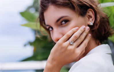 2025’s Hottest Looks with a Statement Women’s Diamond Ring